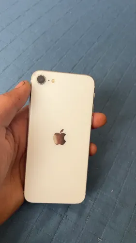 Vende-se iPhone SE 64gb segunda geração 