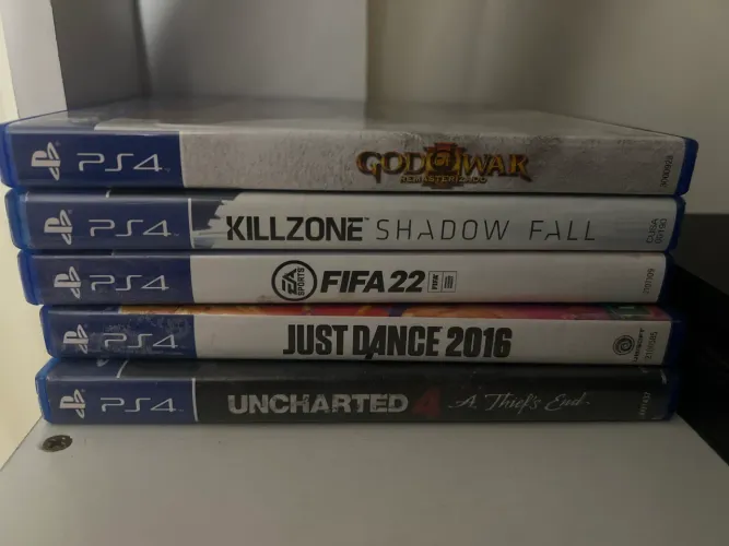 Ps4 + 5 Jogos