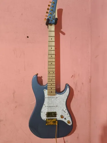 GUITARRA SEIZI KATANA MUSASHI