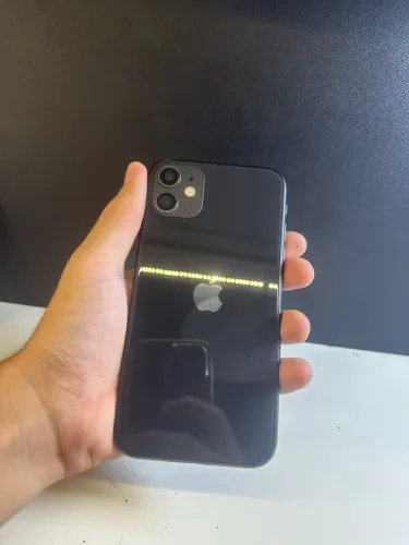 iPhone 11