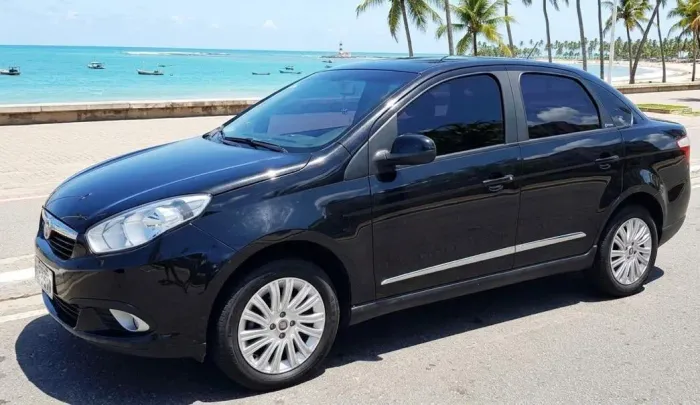 Fiat Grand Siena Essence 1.6 Flex 16V 2014