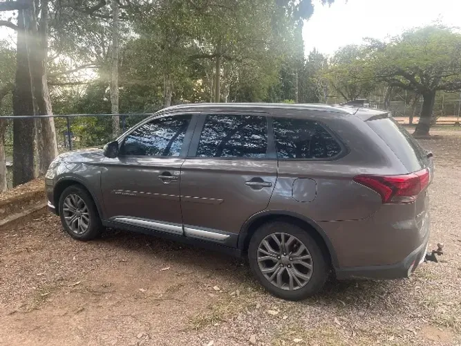Mitsubishi Outlander Comfort 2.0 16V Aut. 2018