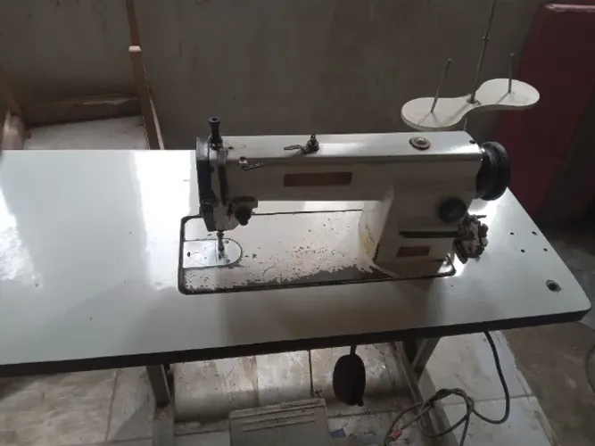 Máquina de costura