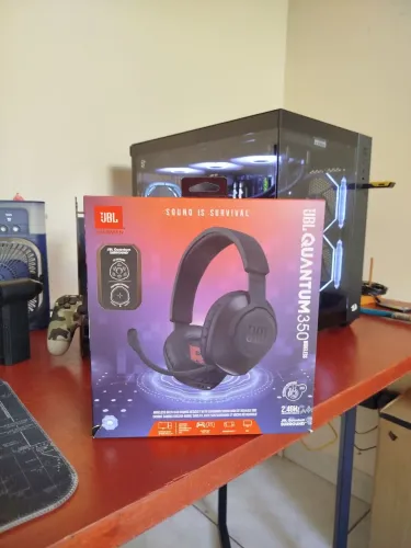 Headset sem fio JBL Quantum 300