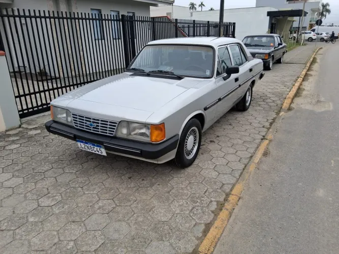 Chevrolet Opala Comodoro/comod. SLE 4.1/2.5 1989