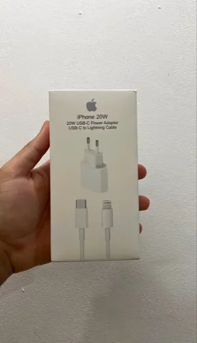 Carregador de iPhone novo!