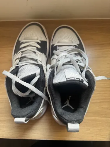Tênis Nike Jordan nunca usado