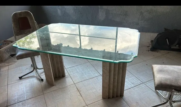 Estante de pedra