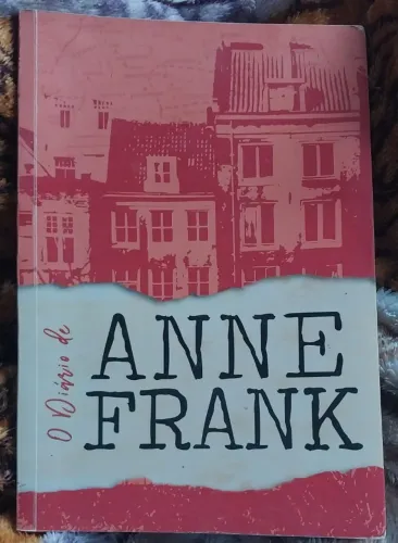 Livro "O Diário de Anne Frank" - Seminovo e barato