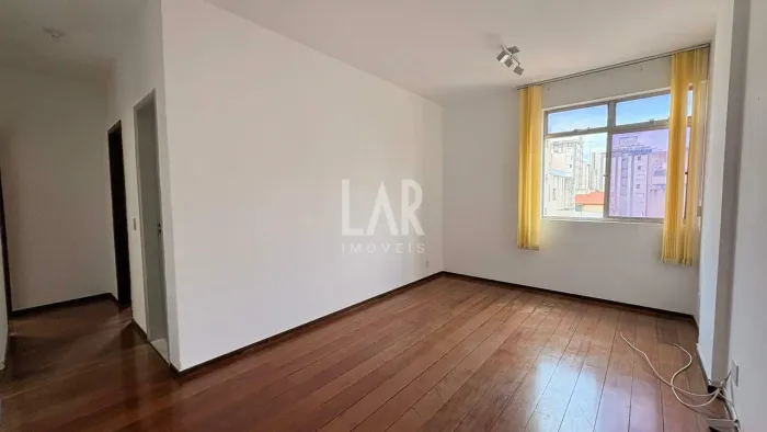 Apartamento à venda, 2 quartos, 1 suíte, 1 vaga, Santo Antônio - Belo Horizonte/MG