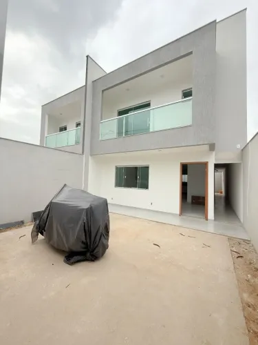 Casa 3 quartos com suíte e área gourmet no Loteamento Yahoo - Manguinhos