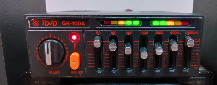 Tojo GR 100A amplificador e equalizador original