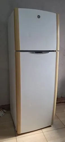 ?VENDO GELADEIRA GÉ?