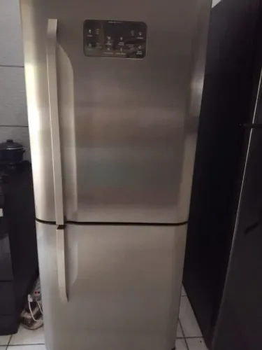 Geladeira com defeito