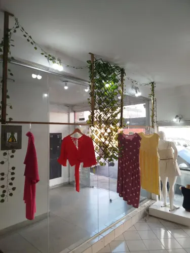 Vendo loja de roupa