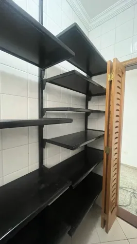 Vende-se Conjunto de Prateleiras