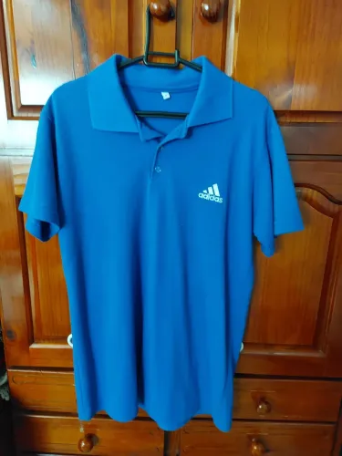 Camisa Azul adidas - tamanho M