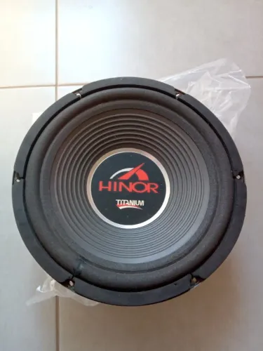 Alto Falante Subwoofer Hinor Titanium 10hpn600 75wrms 8ohms