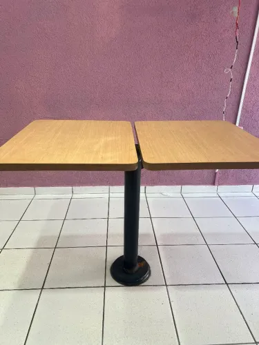 Vendo Mesa para comércio