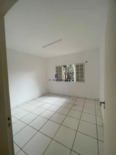 Casa para aluguel no Jardim das Esmeraldas