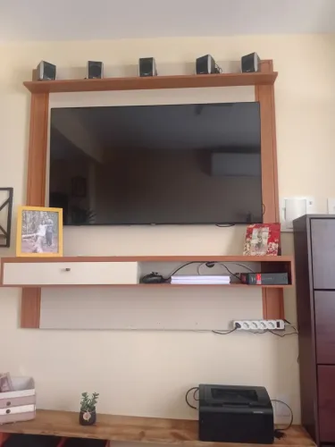 Tv muito boa faz tudo