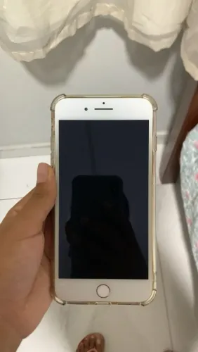 Vendo Iphone 7 Plus para uso pessoal ou para retirar peças.