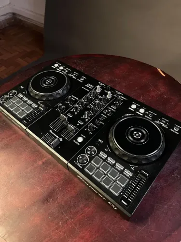 Pioneer DJ DDj-400, 100% muito nova, nunca saiu de casa.