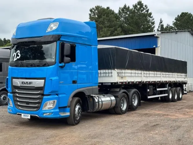 CONJUNTO DAF XF 480 6X2 2023 TETO ALTO + CARRETA GRANELEIRA LS RANDON 2015 12,40 METROS