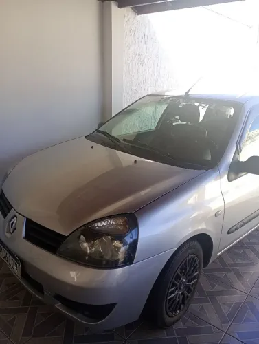 Renault Clio Campus Hi-flex 1.0 16V 5P 2010