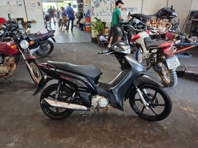 Honda Biz 125 EX 2014/2015