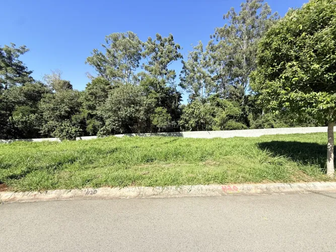 Terreno a venda no residencial Recanto de São Vicente, em Bragança Paulista.