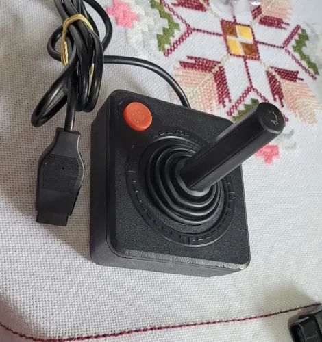 Controle Atari Original Polyvox Melhorado com chaves táteis 
