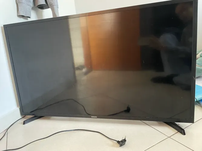Vende-se TV