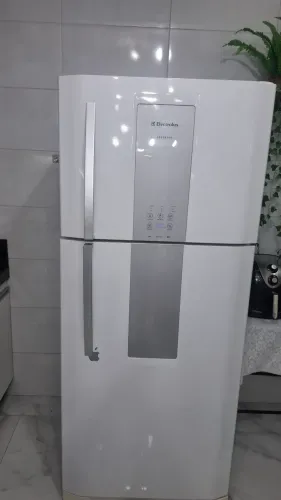 Geladeira Electrolux de 553 litros,FROST FREE.