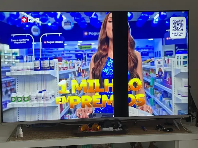 Vendo Tv com defeito na tela