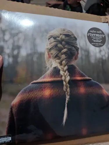 VENDE-SE VINIL EVERMORE - TAYLOR SWIFT
