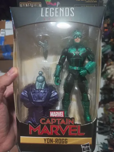 Marvel legends capita marvel yon-rogg