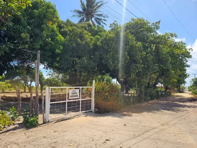 Sitio com 4 Hectares em Cascavel - Barra Velha