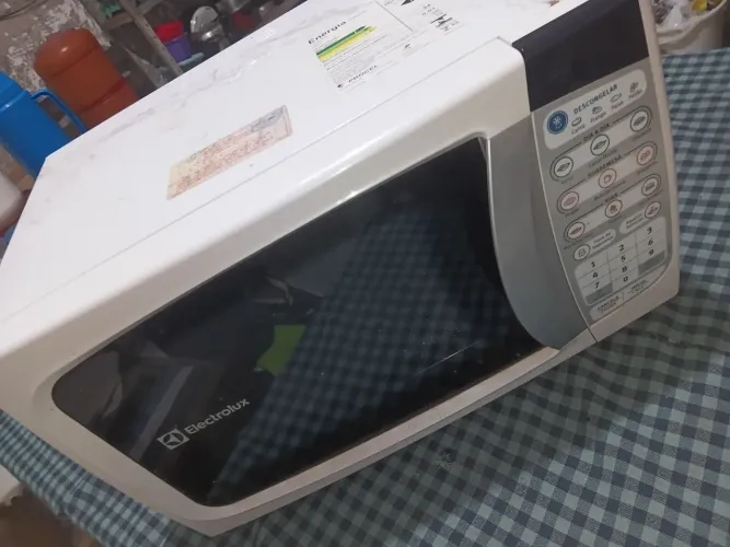 Vendo Um Micro-ondas