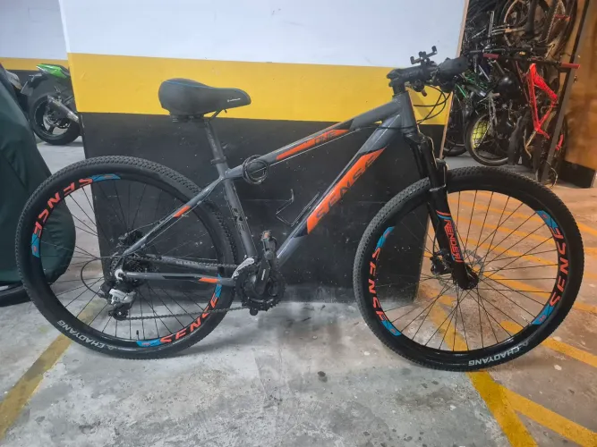 Bike sense one semi nova com NF freio hidráulico e tudo shimano