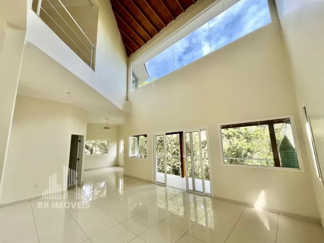 RR9300 Casa 330m² CONDOMÍNIO TARUMÃ - OPORTUNIDADE - 4 Dorms 4 Vagas - Santana de Parnaíba