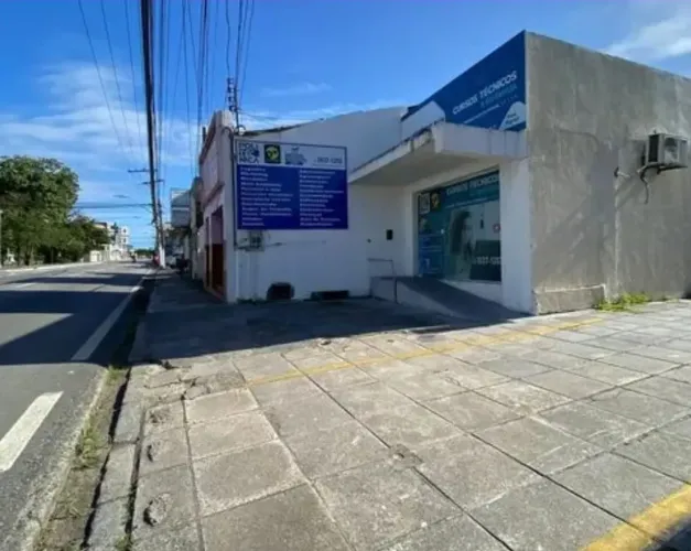 Imóvel para venda tem 42 metros quadrados com 3 SALAS em Farol - Maceió - AL