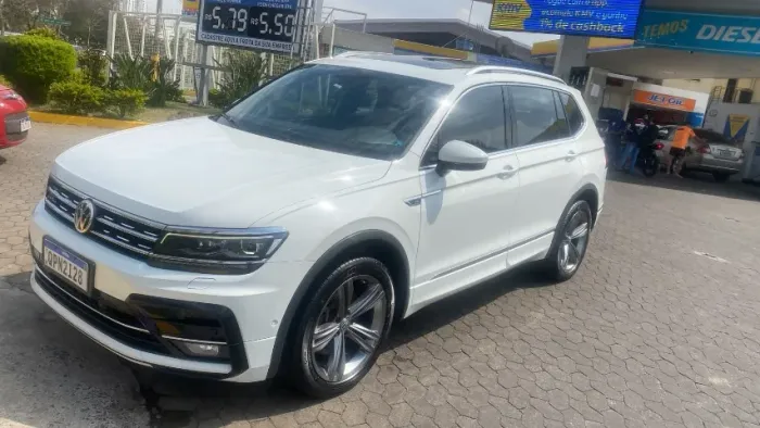 Volkswagen Tiguan Allspac R-line 350 TSI 2.0 4X4 2018