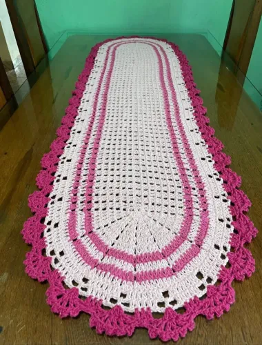 Trilho de mesa de crochê