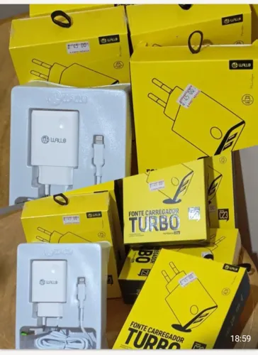 Vende-se carregador de celular