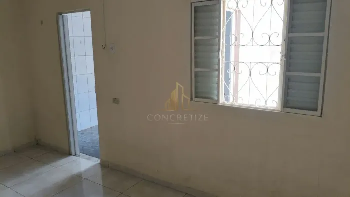 Edícula com 1 quarto - Agudos - S.P