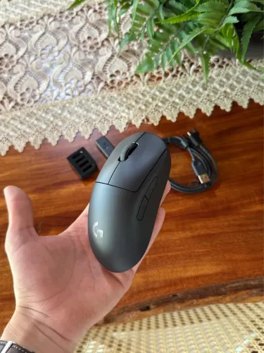 Logitech GPro Wireless - Ambidestro 