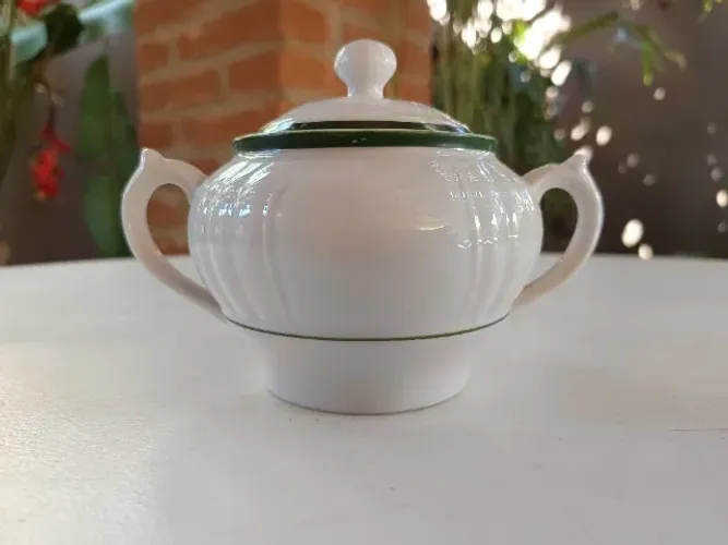 Açucareiro Antigo Vintage em Porcelana Monte Alegre