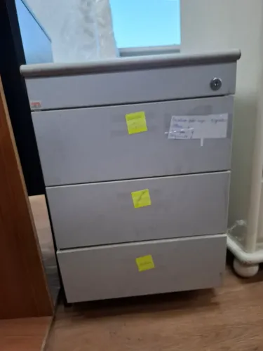GAVETEIRO BRANCO 4 GAVETAS MEDIDAS 60 ALTURA X 39,8 LARGURA X 46,5 PROFUNDIDADE