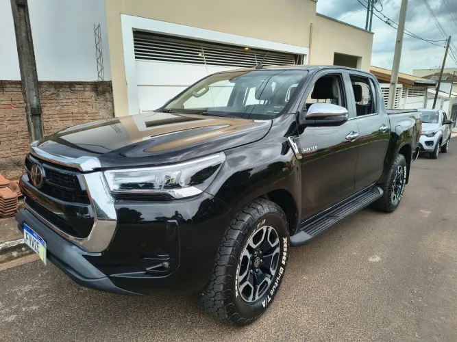 Toyota Hilux CD SRX 4X4 2.8 TDI 16V Diesel Aut. 2021